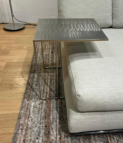 NIEUWSTAAT Minotti Leger Bijzettafel – NP €1.130