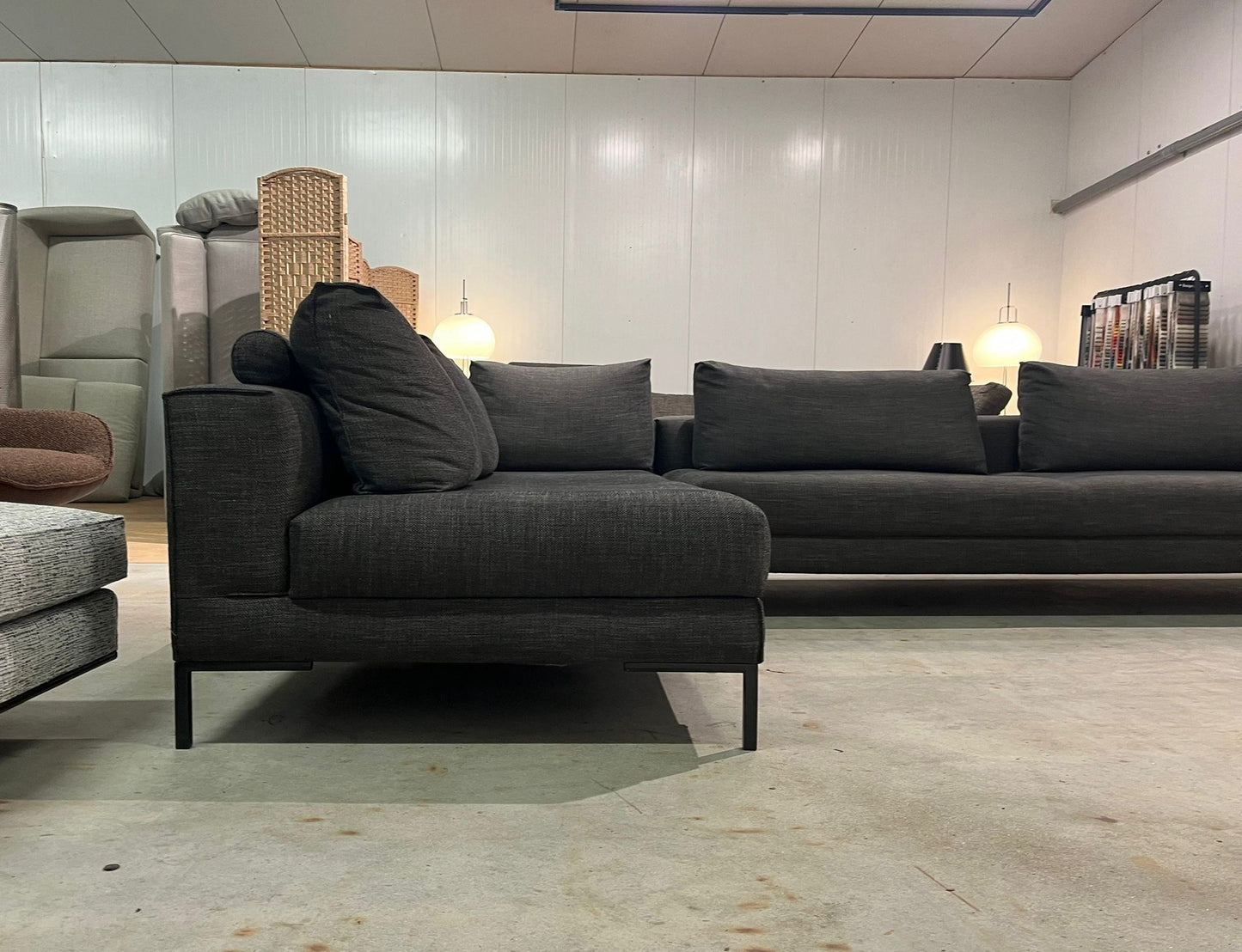 ZGAN Design on Stock Aikon Lounge Hoekbank Antraciet