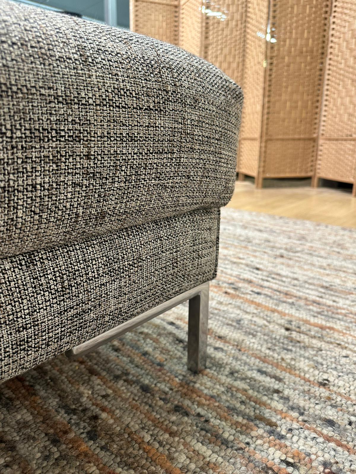 Nieuwstaat Design on Stock Aikon Lounge Hocker Amaro