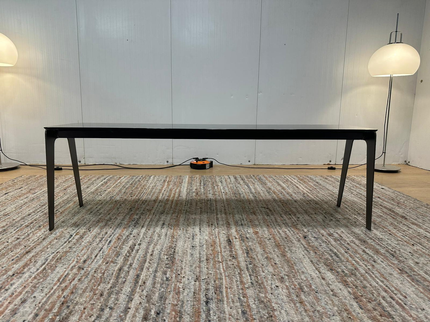 ZGAN Minotti Kirk Console Bijzettafel | NP: €7.000