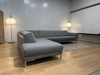 Nieuwstaat Design on Stock Aikon Hoekbank – NP: €8.000
