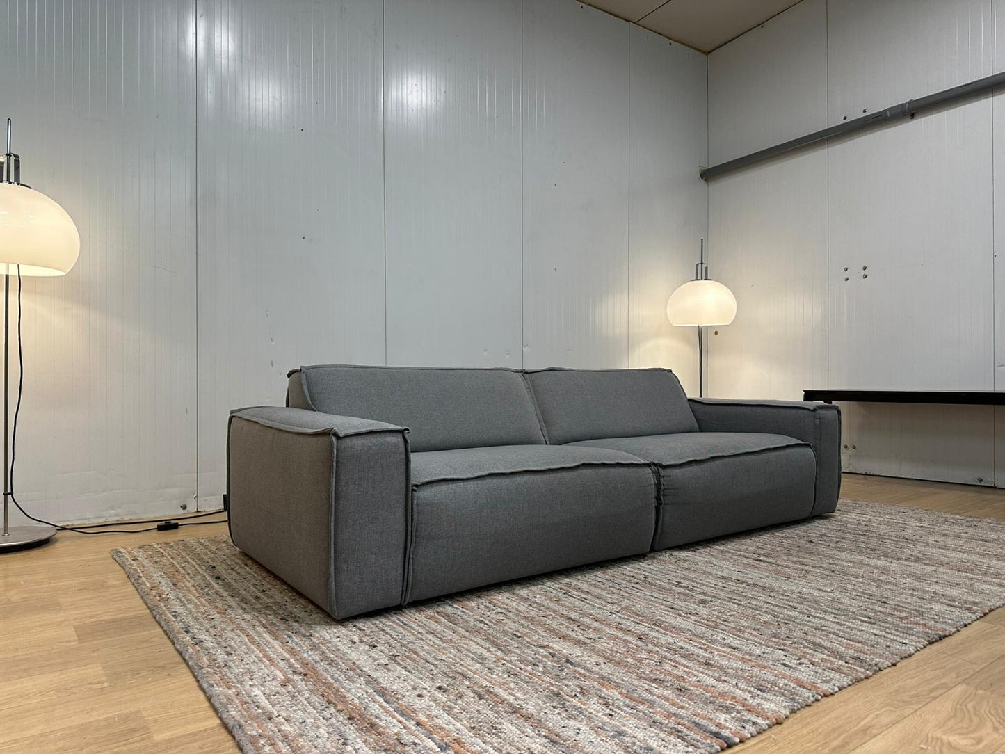 Nieuwstaat Fest Amsterdam 4-zits Bank – NP: €4.500