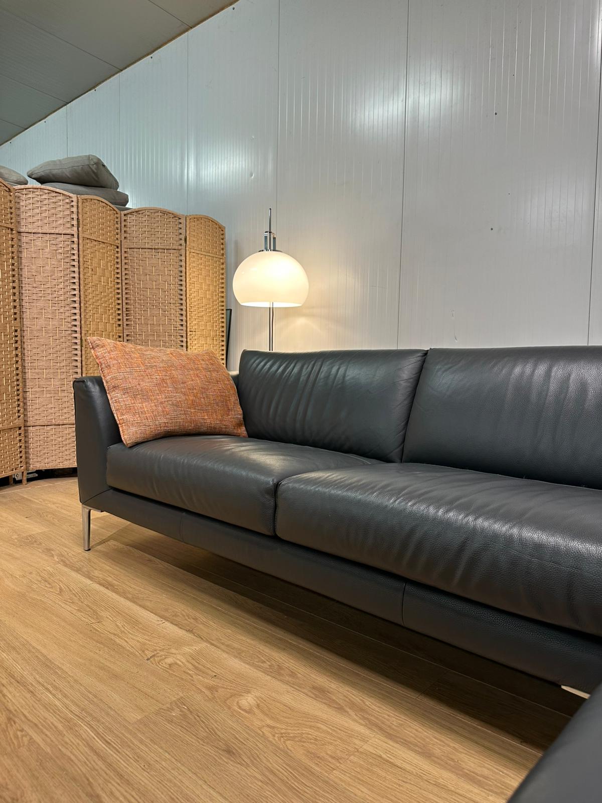 Nieuwstaat Pode Fold Hoekbank Leer – NP: €8.500