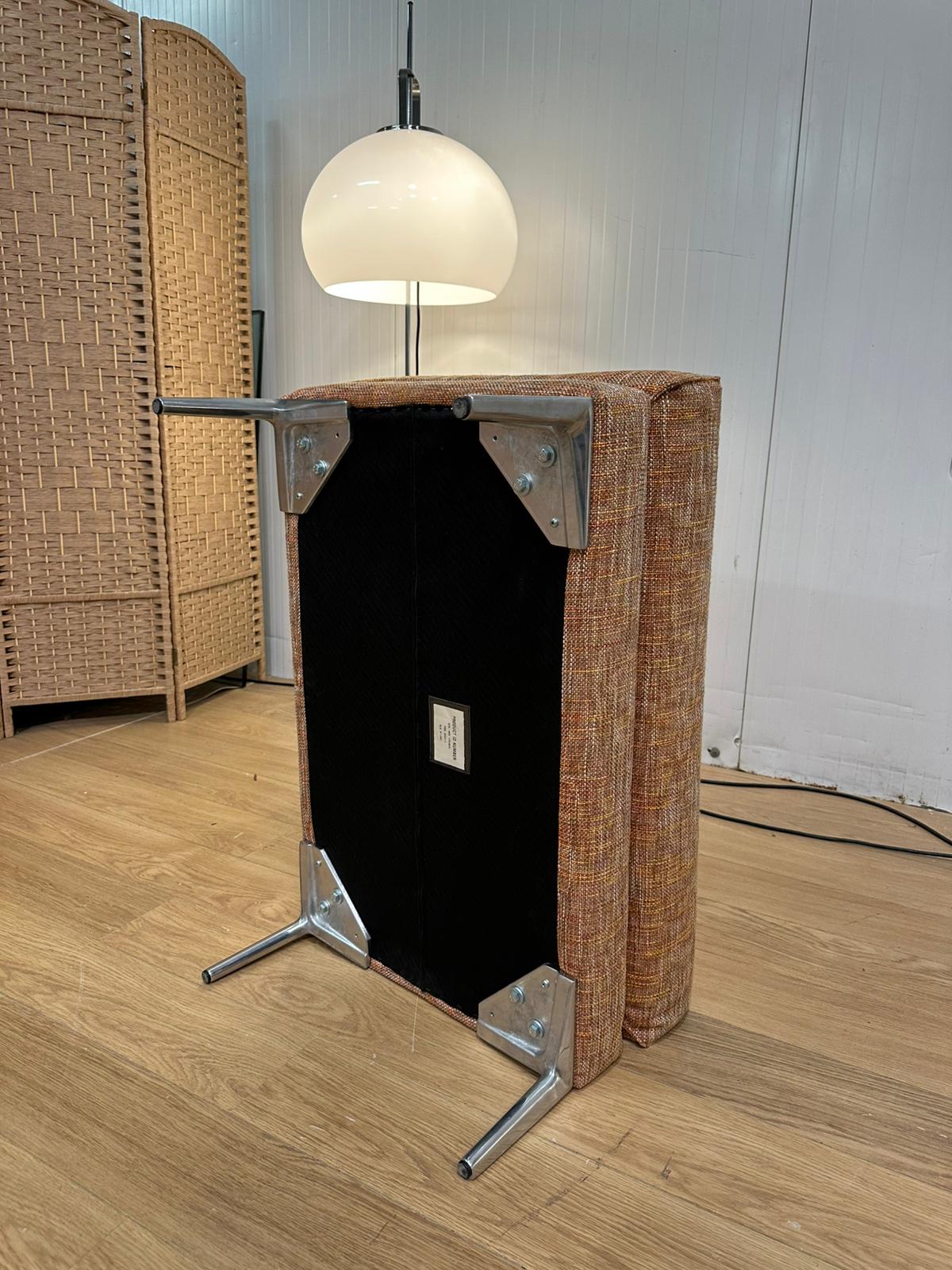 Nieuwstaat Pode Fold Hocker Oranje – NP: €1.650