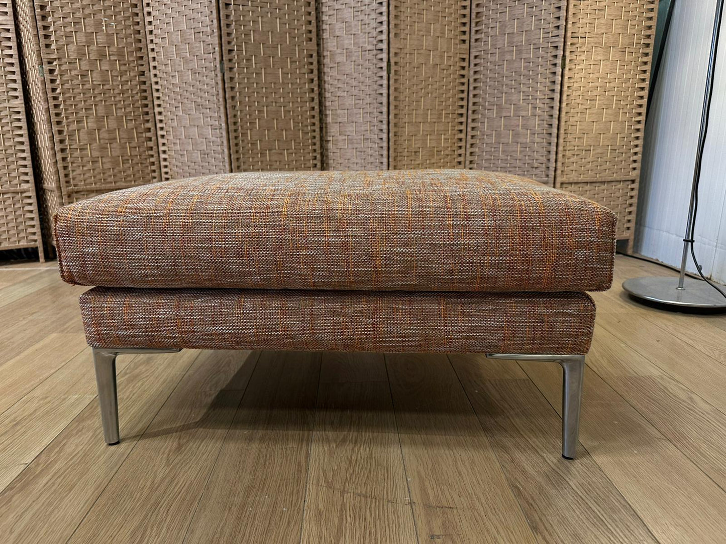 Nieuwstaat Pode Fold Hocker Oranje – NP: €1.650