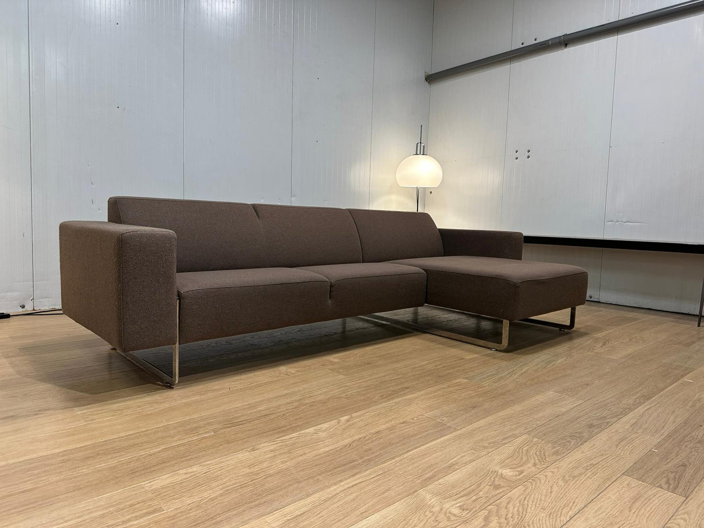 Artifort Mare Hoekbank Bruin Wol – NP: €8.000