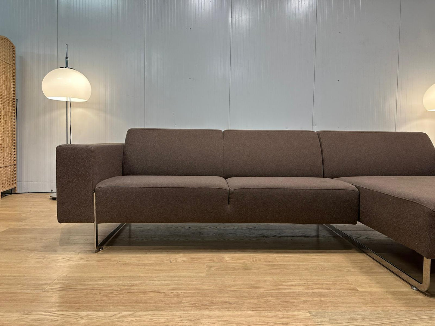 Artifort Mare Hoekbank Bruin Wol – NP: €8.000