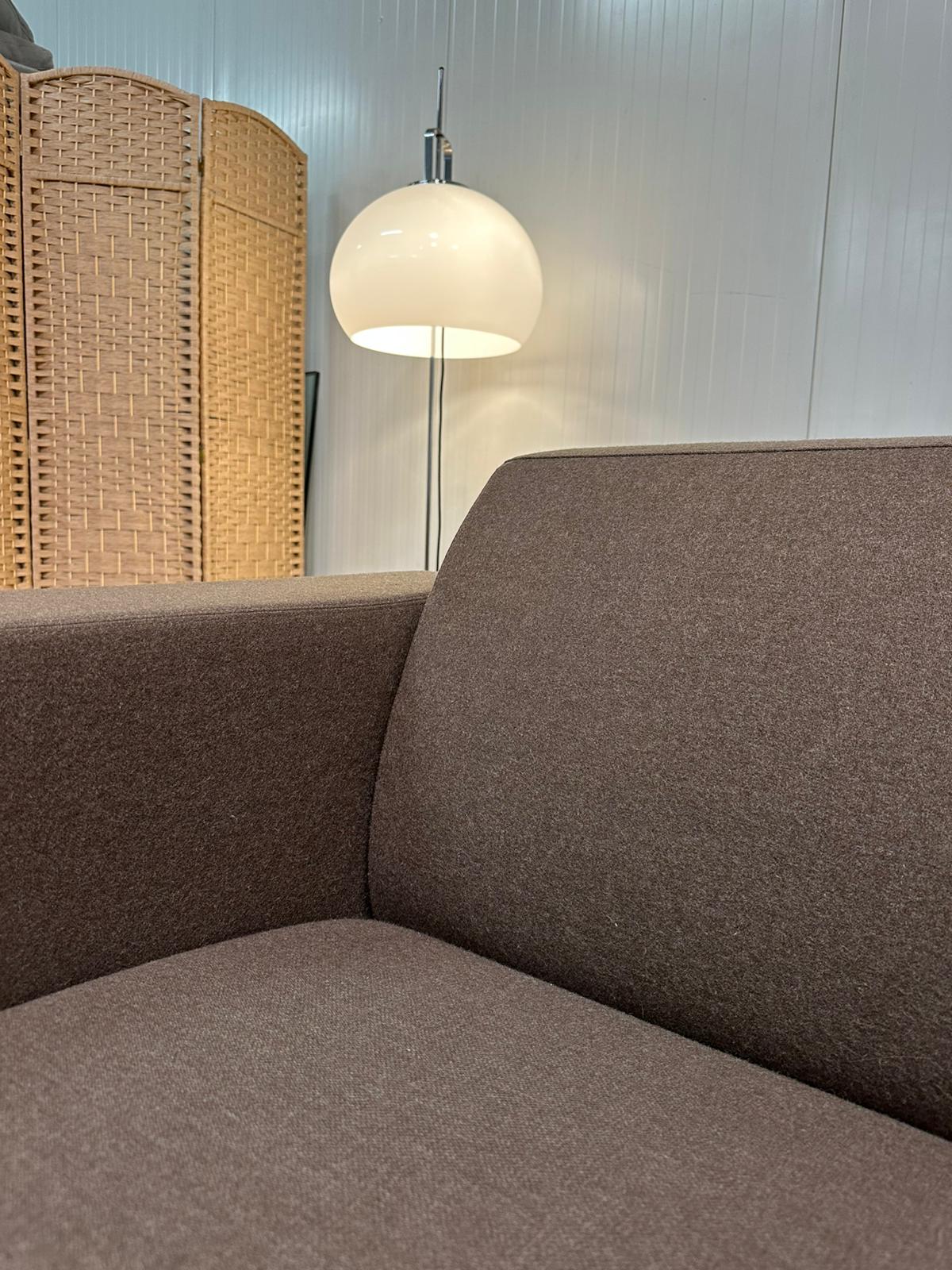 Artifort Mare Hoekbank Bruin Wol – NP: €8.000