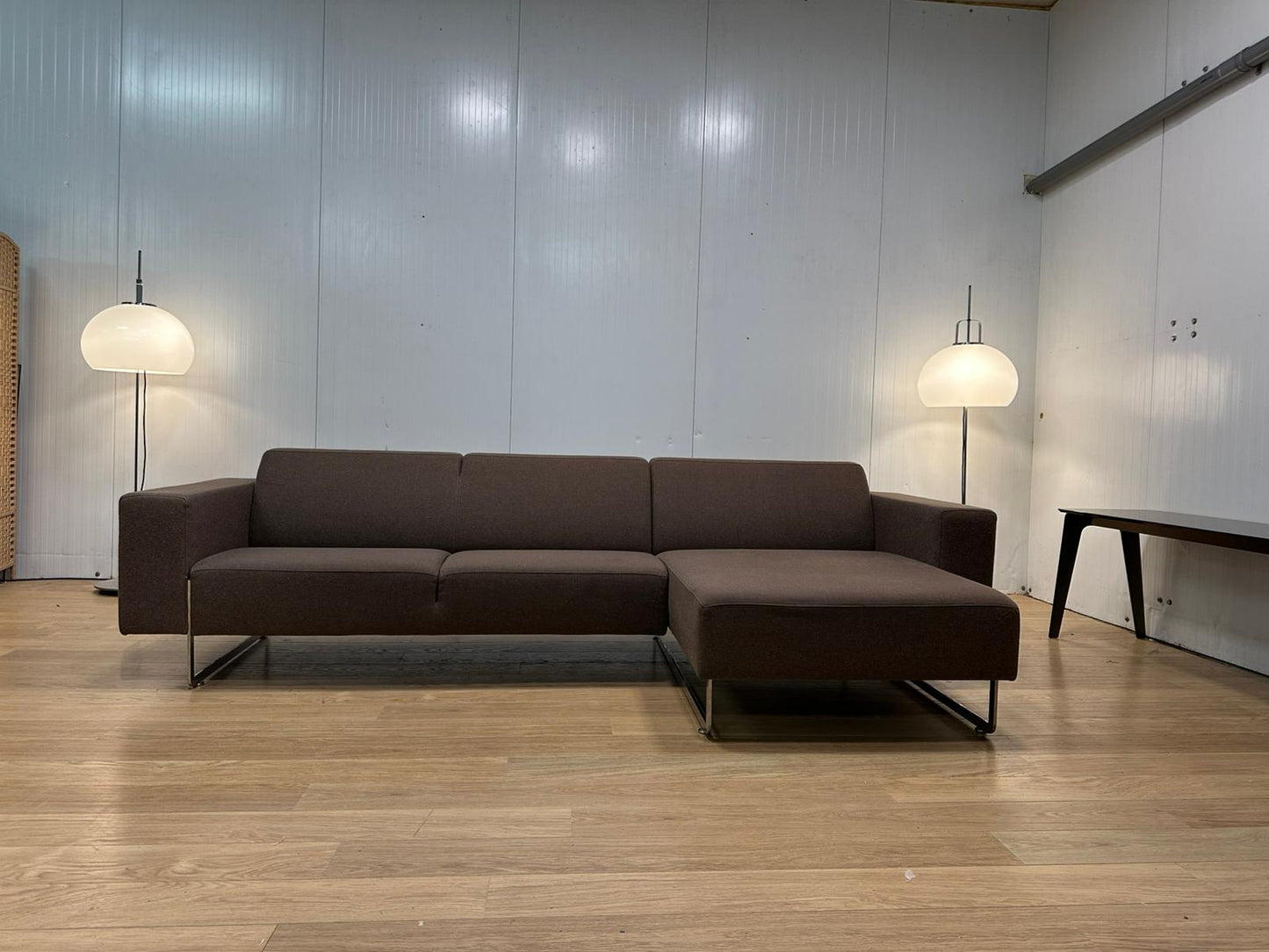 Artifort Mare Hoekbank Bruin Wol – NP: €8.000