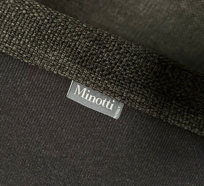 Nieuwstaat Minotti Dining Little Armchair – NP: €1.958