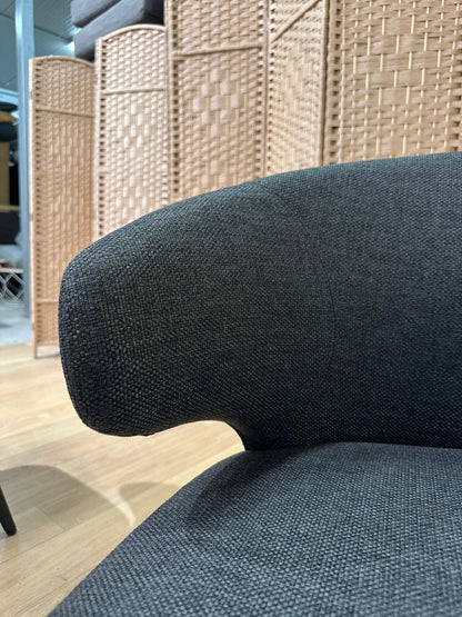 Nieuwstaat Minotti Dining Little Armchair – NP: €1.958