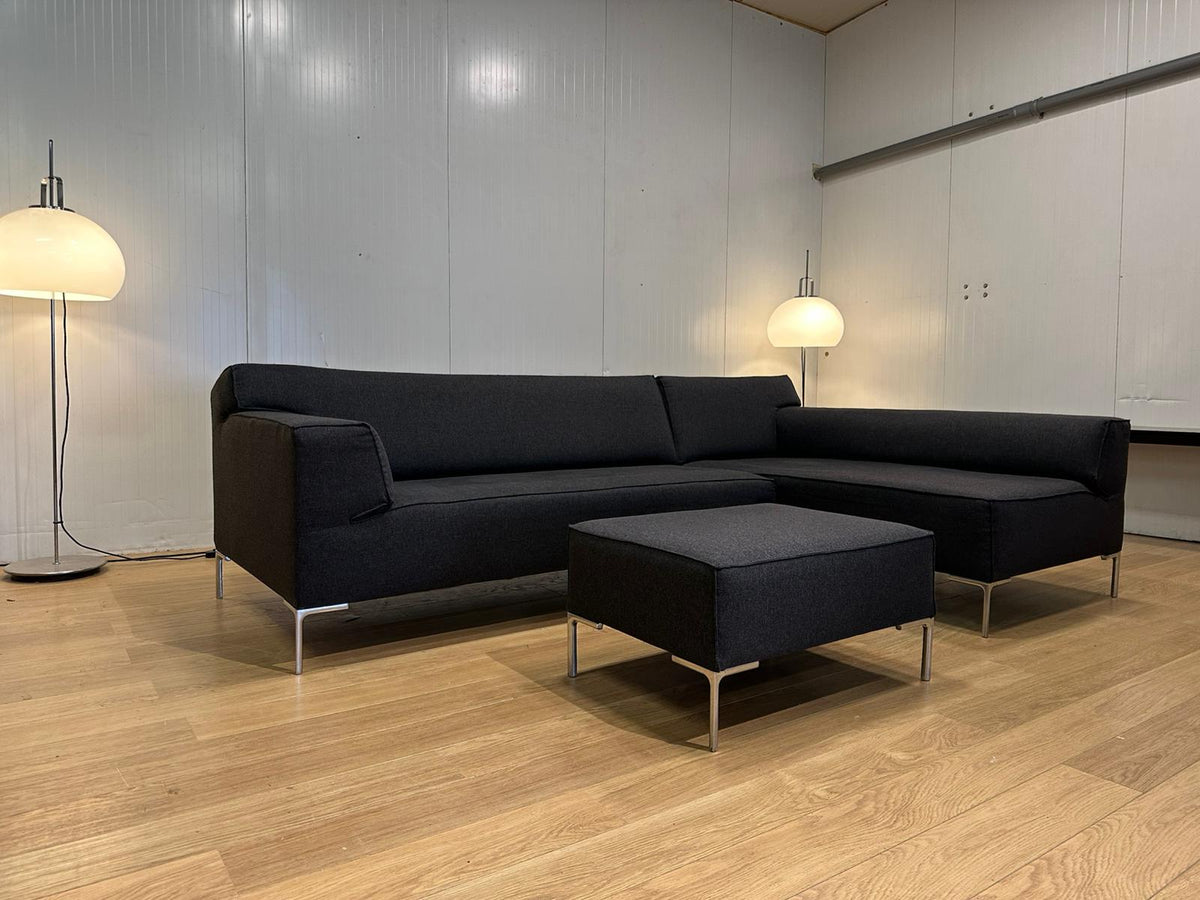 Design on Stock Bloq Hoekbank Ploegwol + Hocker – NP: €7.500