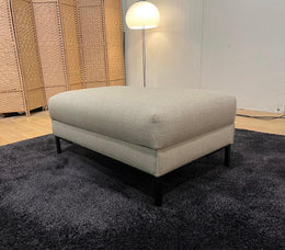 Nieuwstaat Design on Stock Aikon Hocker – NP: €1.250