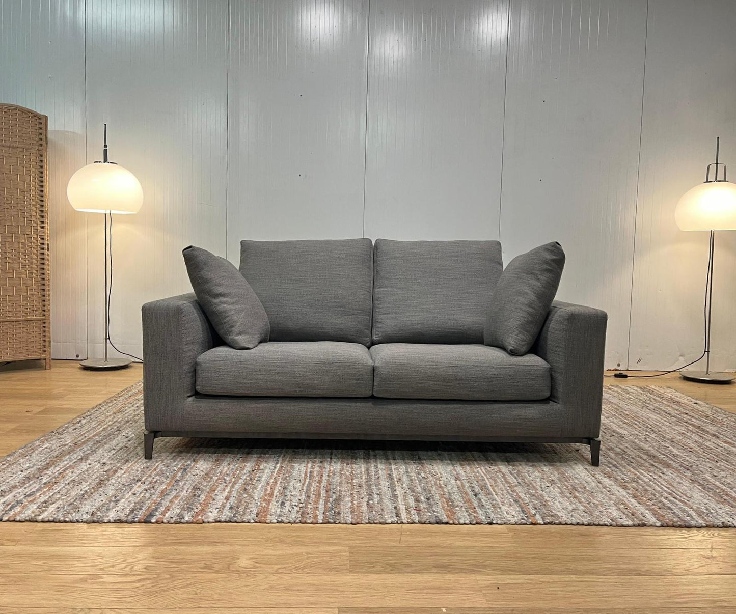 Nieuwstaat Minotti Andersen 2-zits Grijs – NP: €7.000