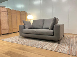 Nieuwstaat Minotti Andersen 2-zits Grijs – NP: €7.000