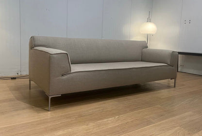 NIEUW Gestoffeerde Design on Stock Bloq 3-Zits beige