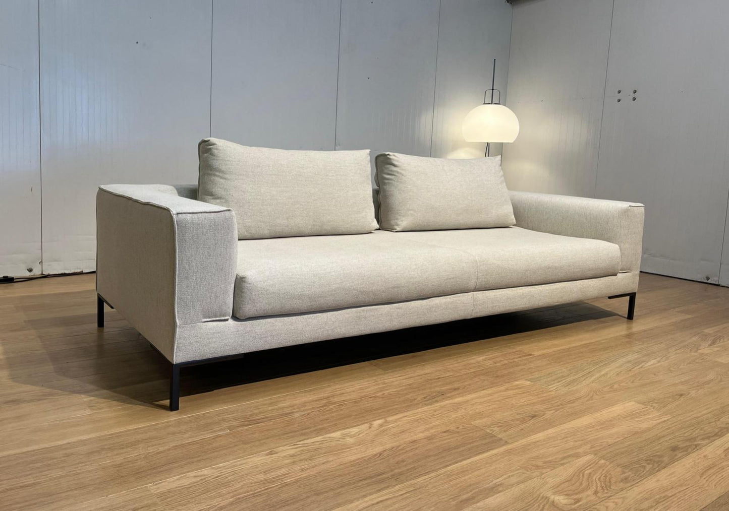 Nieuw gestoffeerde Design on Stock Aikon 4-Zits + Garantie