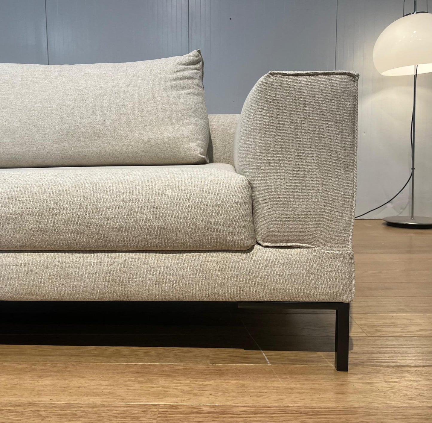 Nieuw gestoffeerde Design on Stock Aikon 4-Zits + Garantie