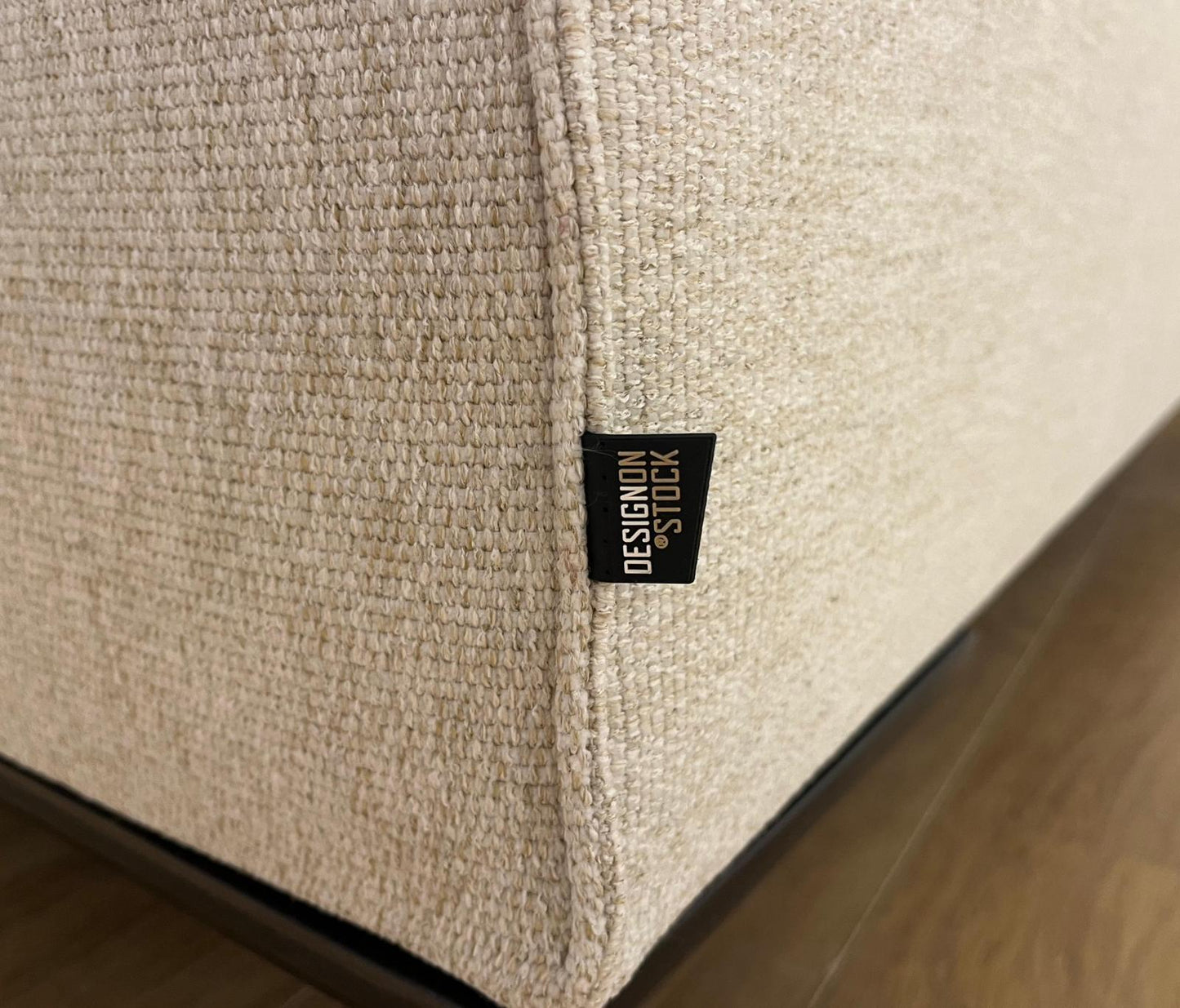 Nieuw gestoffeerde Design on Stock Aikon 4-Zits + Garantie