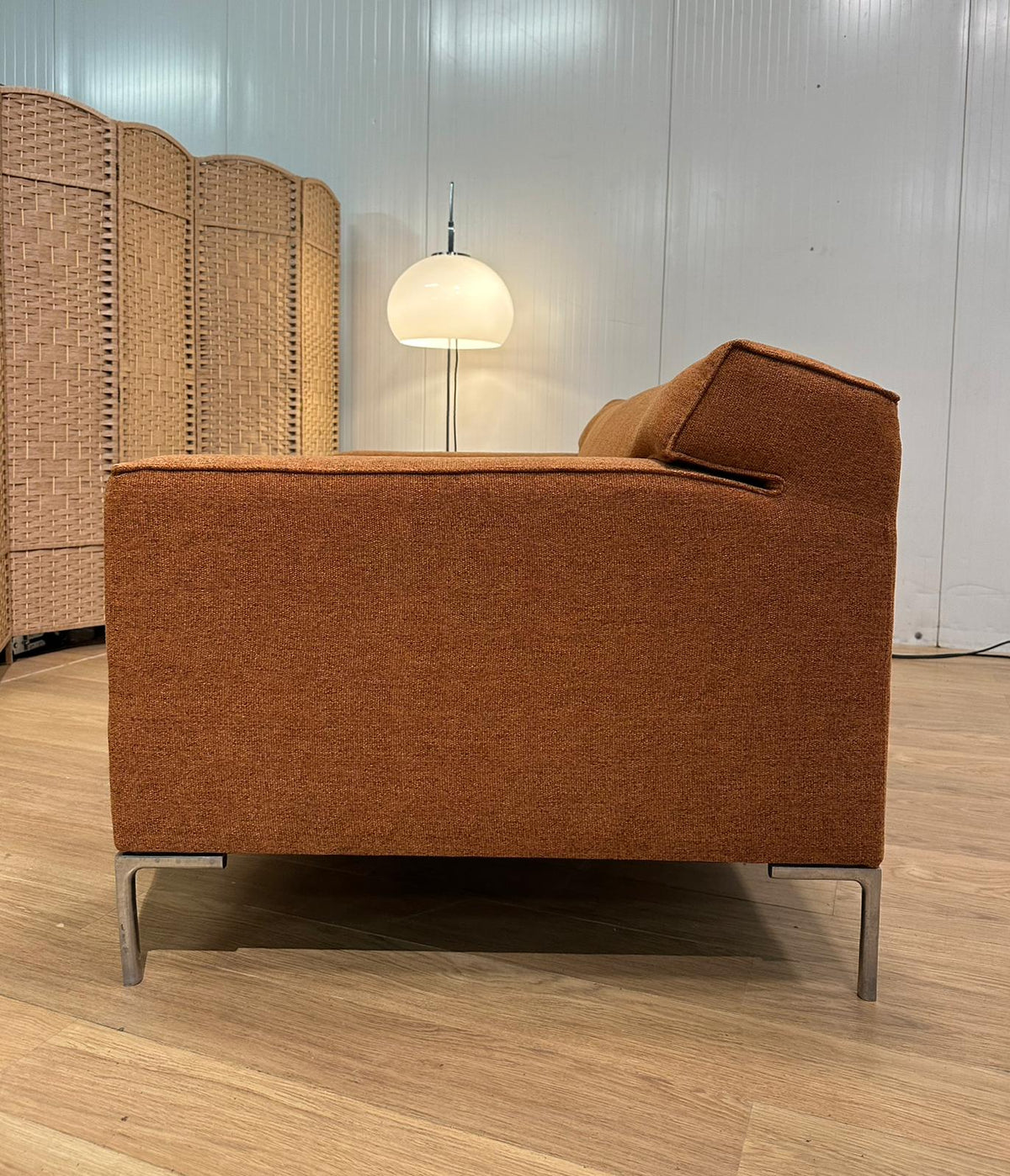 NIEUW GESTOFFEERD Design on Stock Bloq Loveseat + GARANTIE