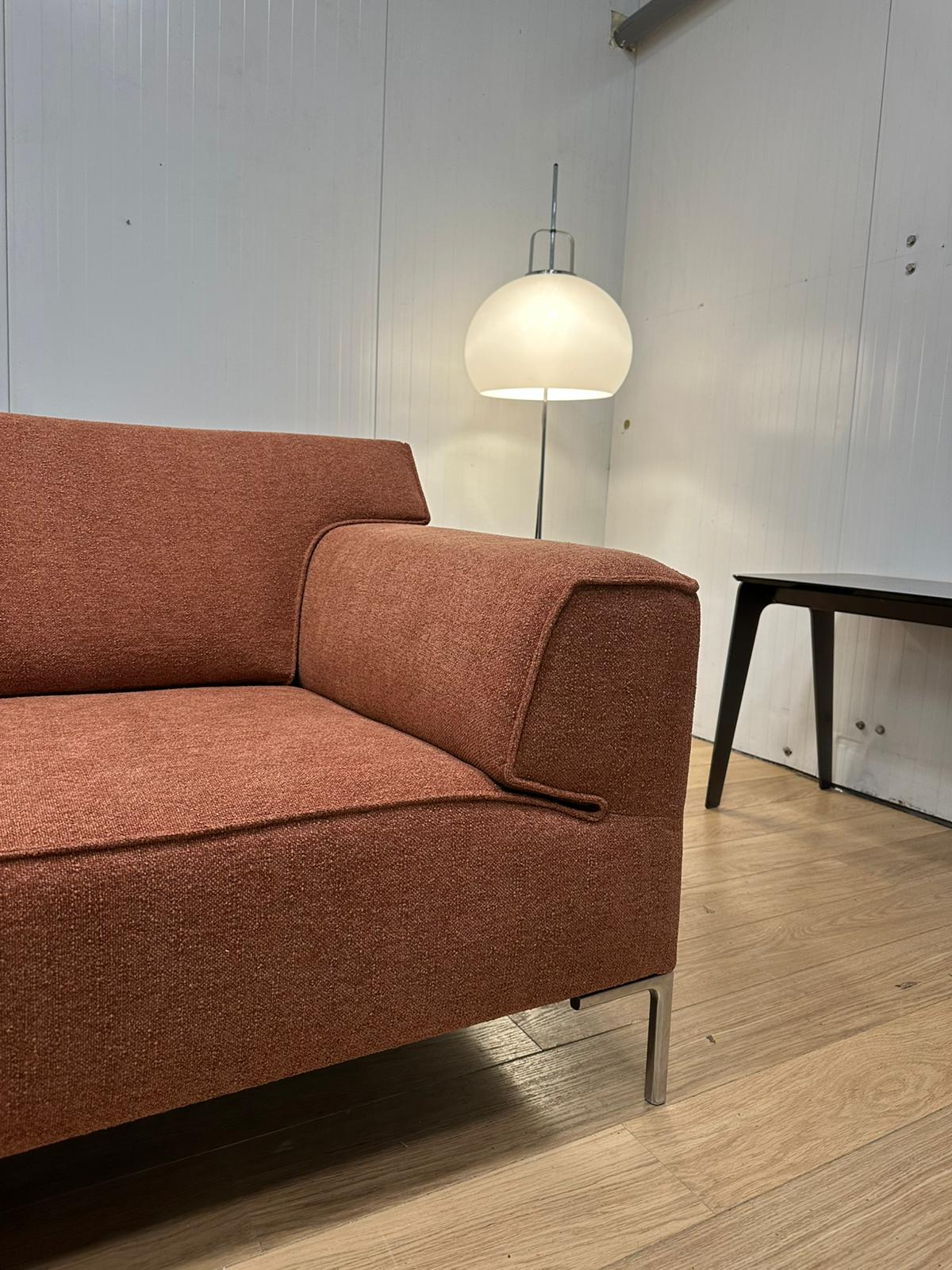 NIEUW geherstoffeerd Design on Stock Bloq 4-zits + hocker