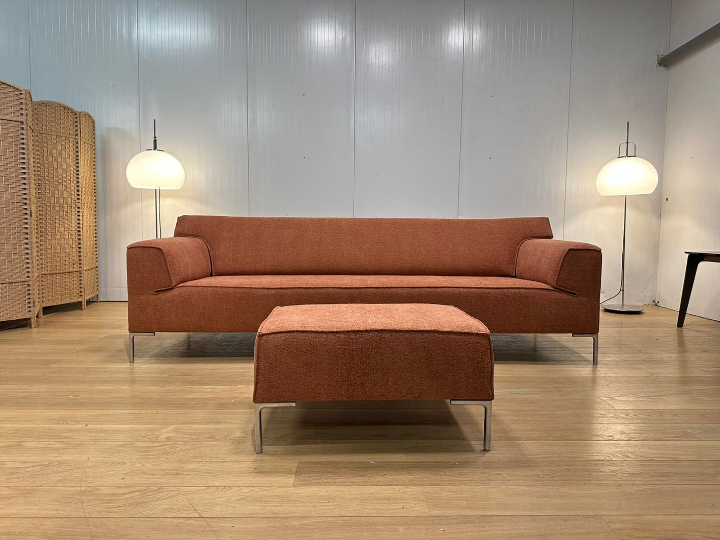 NIEUW geherstoffeerd Design on Stock Bloq 4-zits + hocker