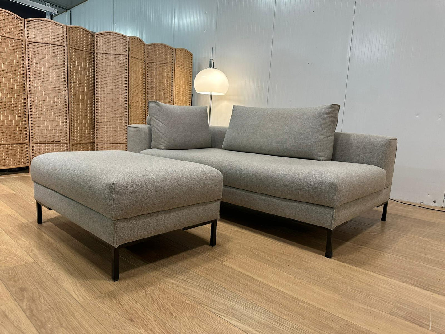 NIEUWSTAAT Design on Stock Aikon Lounge 2-Zits + GARANTIE