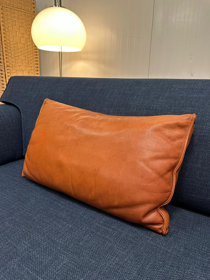 2x Origineel Design on Stock Lendekussen – €150 p/st