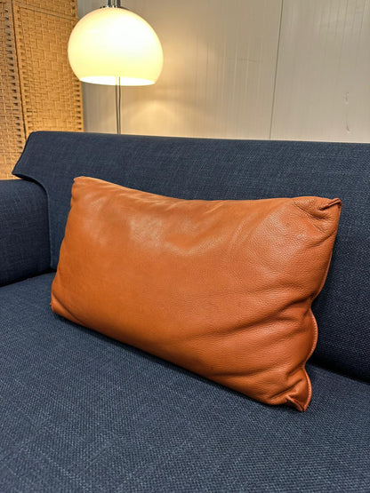 2x Origineel Design on Stock Lendekussen – €150 p/st