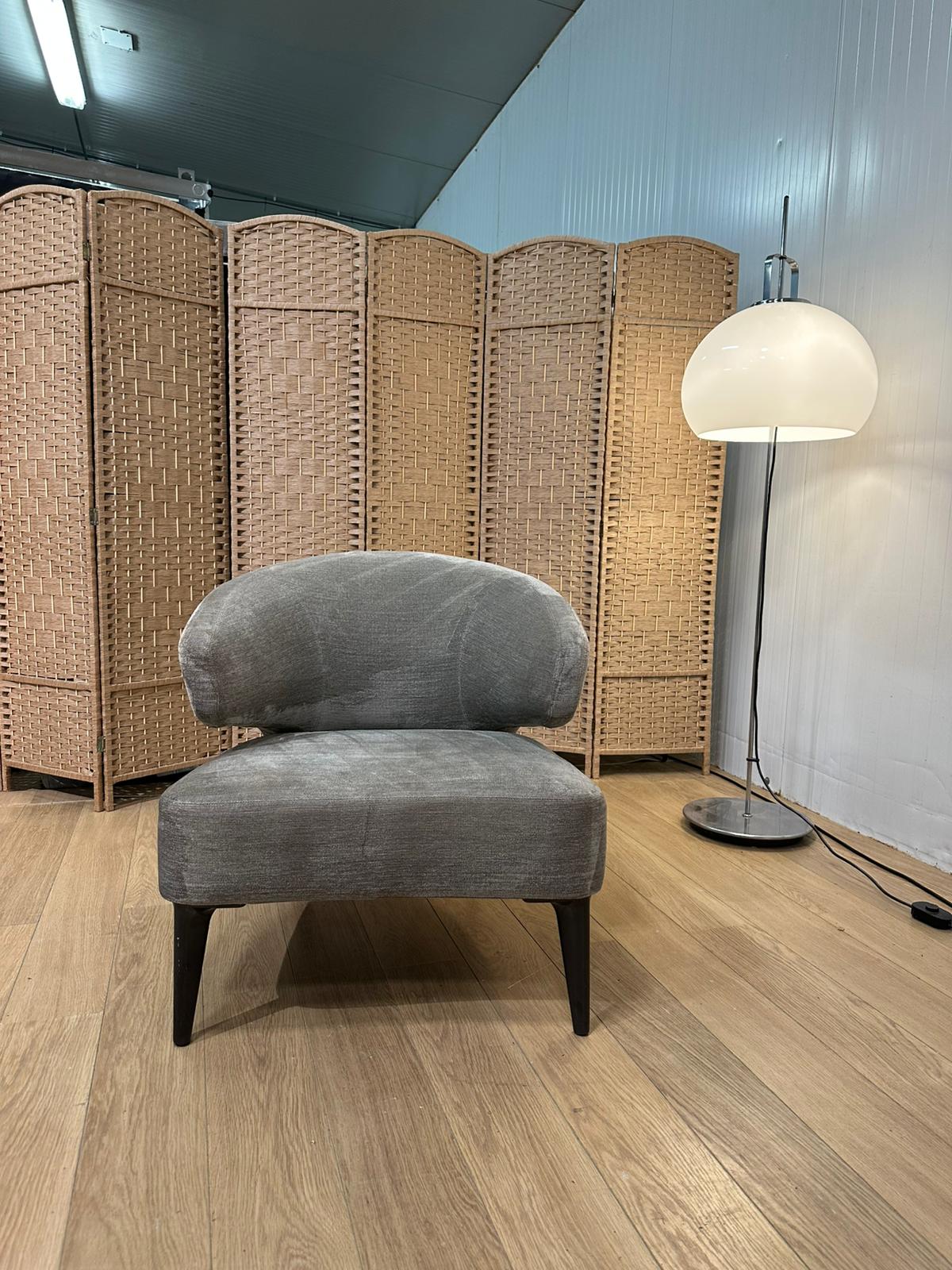 NIEUWSTAAT Minotti Aston Armchair / Fauteuil - NP: €3.900