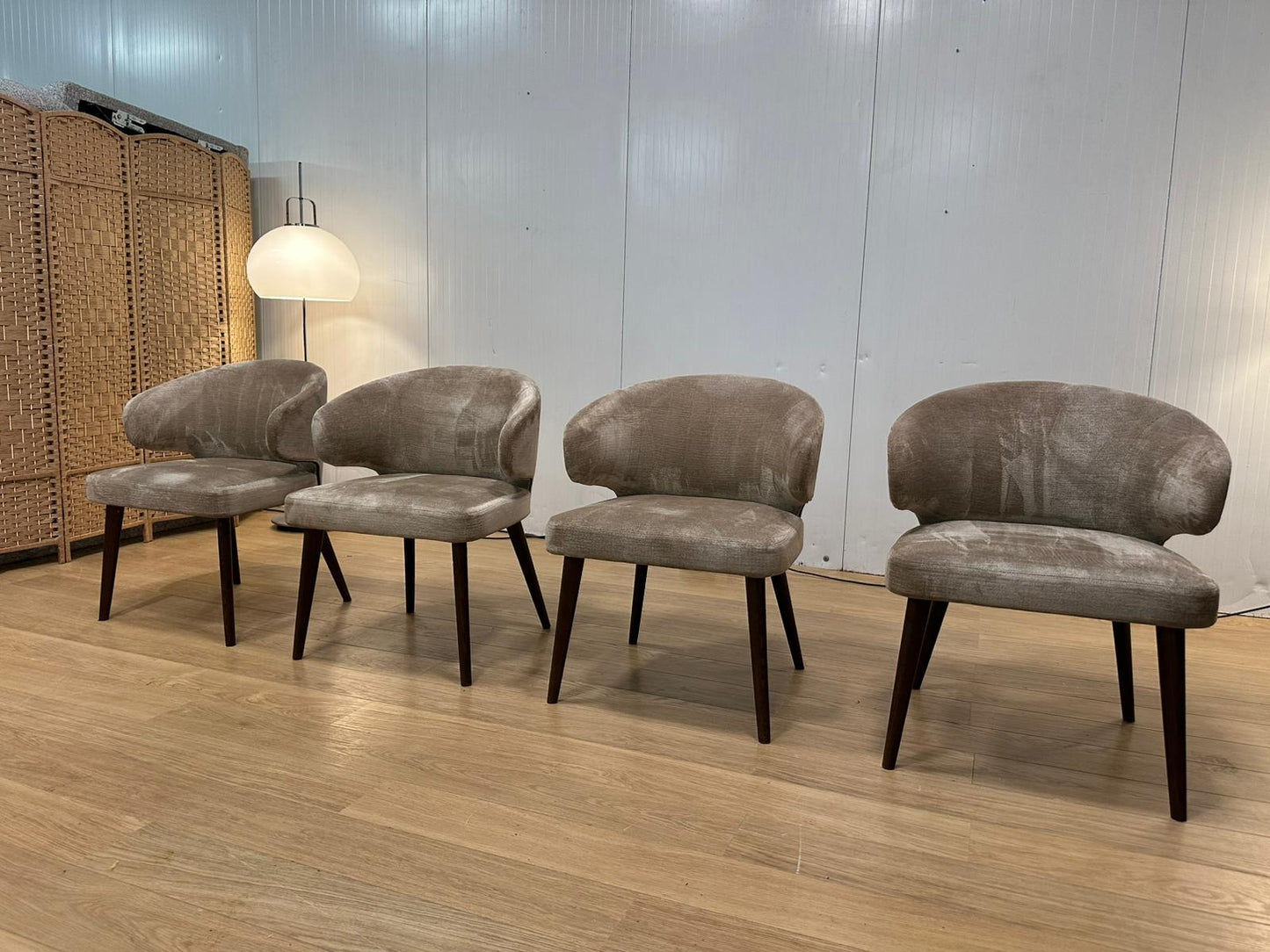 NIEUWSTAAT Minotti Aston Armchair + GARANTIE NP: €1.958 p/st