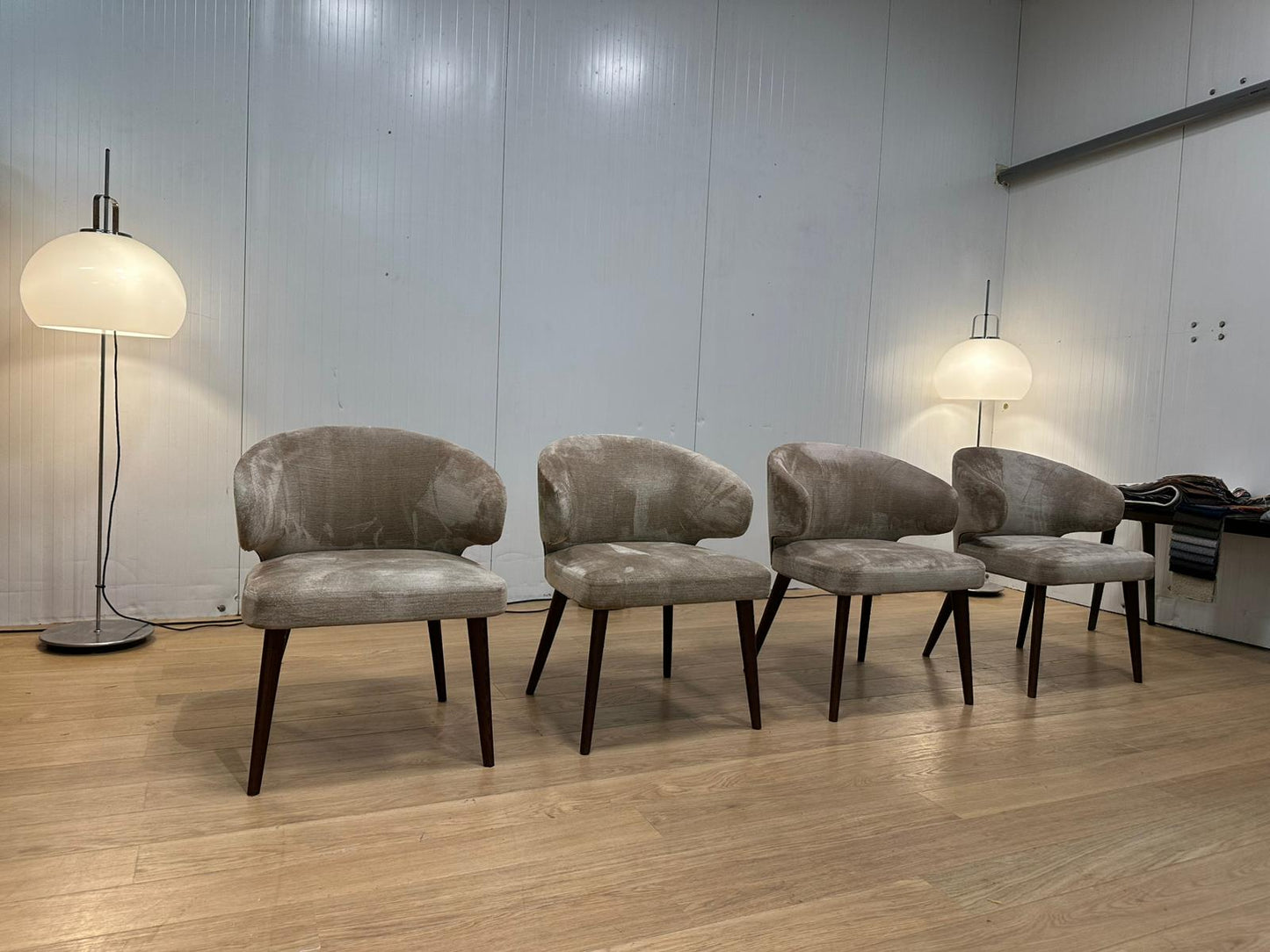 NIEUWSTAAT Minotti Aston Armchair + GARANTIE NP: €1.958 p/st