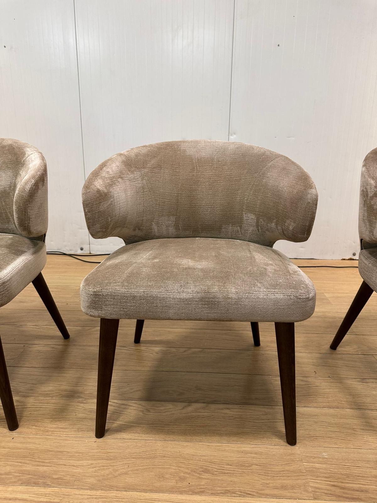 NIEUWSTAAT Minotti Aston Armchair + GARANTIE NP: €1.958 p/st