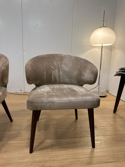 NIEUWSTAAT Minotti Aston Armchair + GARANTIE NP: €1.958 p/st