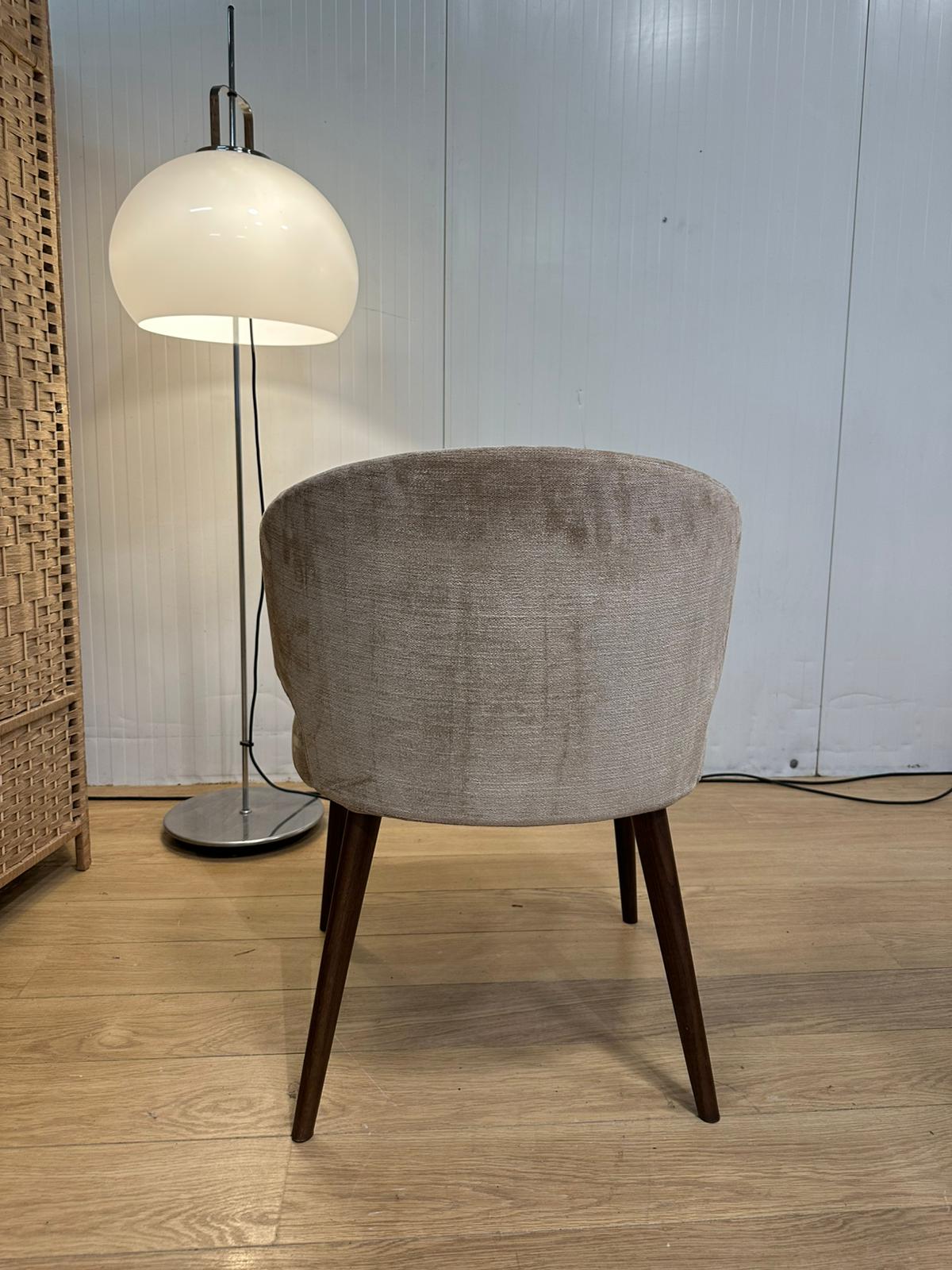 NIEUWSTAAT Minotti Aston Armchair + GARANTIE NP: €1.958 p/st