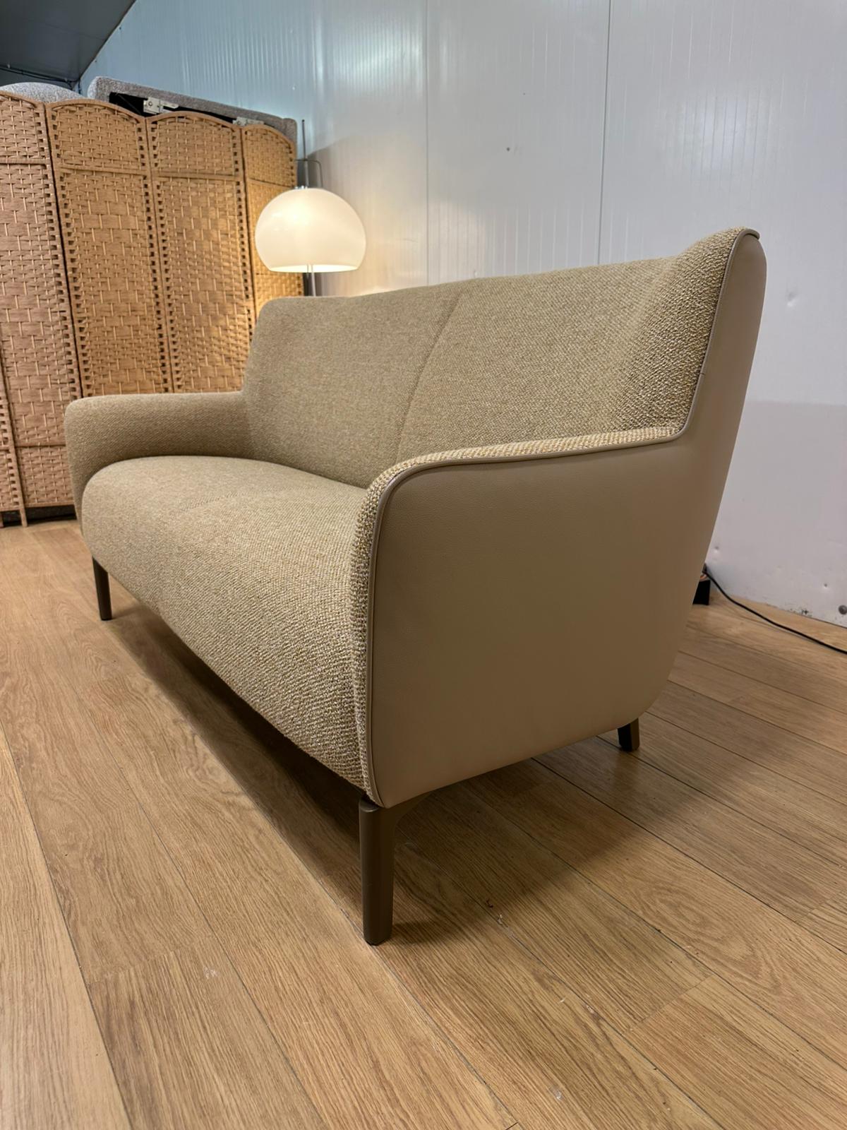 NIEUW Leolux Evidence 2-Zits Bank + GARANTIE NP €5000