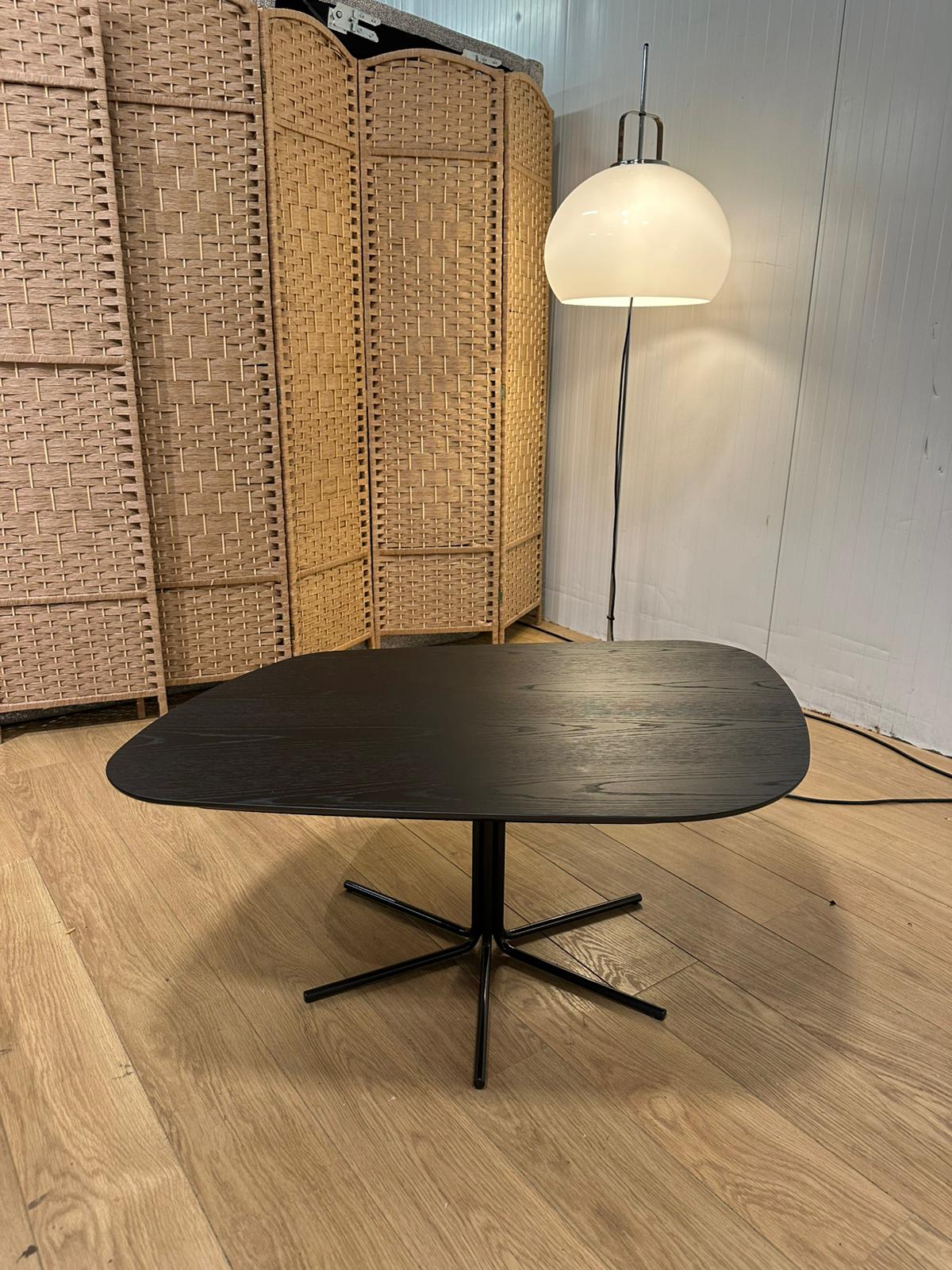 NIEUWSTAAT Minotti Ray Salontafel - NP: €3.500