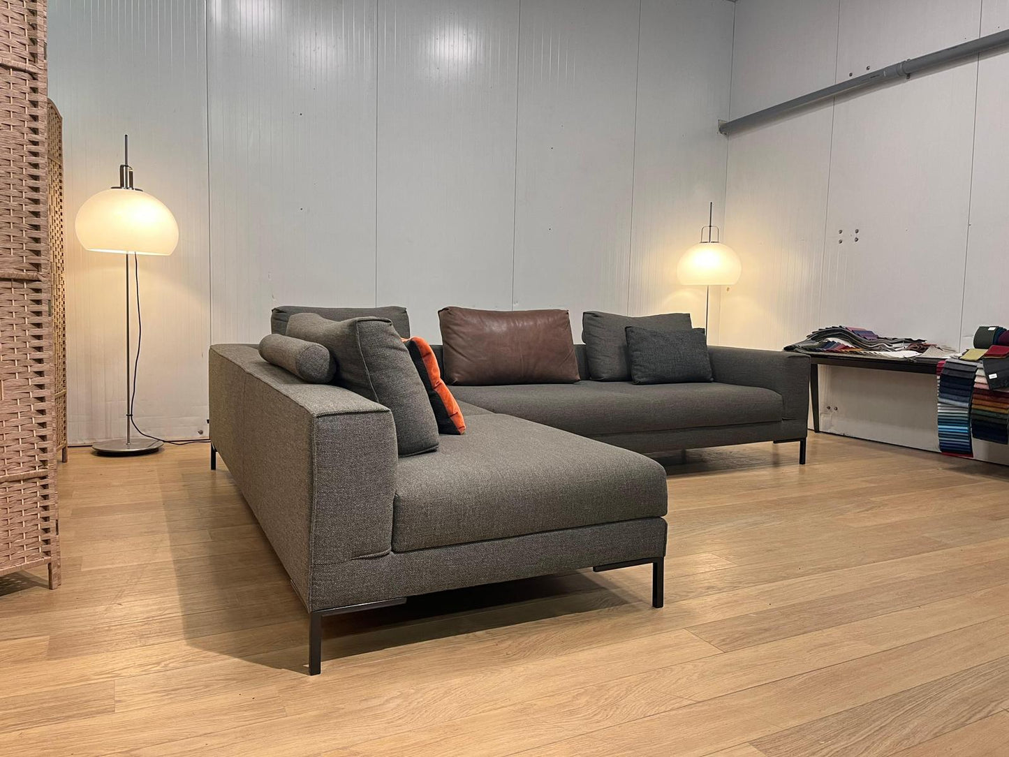 ZGAN Design on Stock Aikon Lounge + Garantie - NP: €7.500