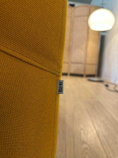 NIEUWSTAAT B&B Italia Tufty Time  Okergeel - NP: €27.500