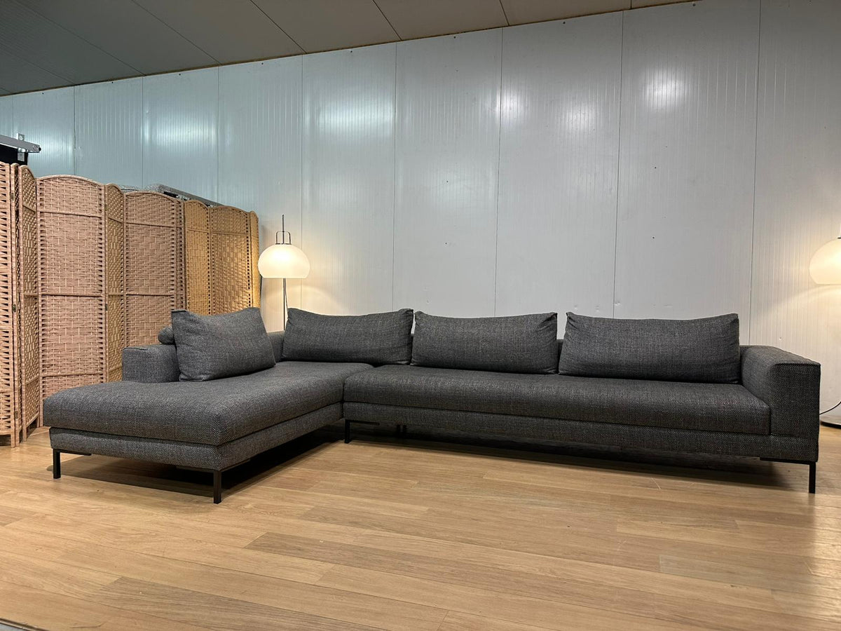 ZGAN Design on Stock Aikon Hoekbank + GARANTIE NP €8750