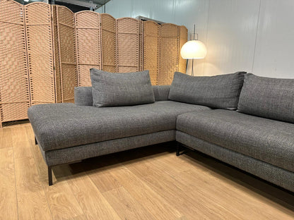 ZGAN Design on Stock Aikon Hoekbank + GARANTIE NP €8750