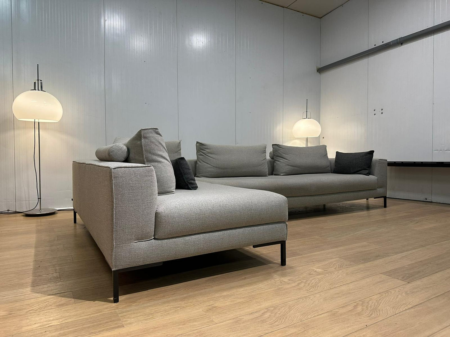 ZGAN Design on Stock Aikon Hoekbank + GARANTIE NP €8950