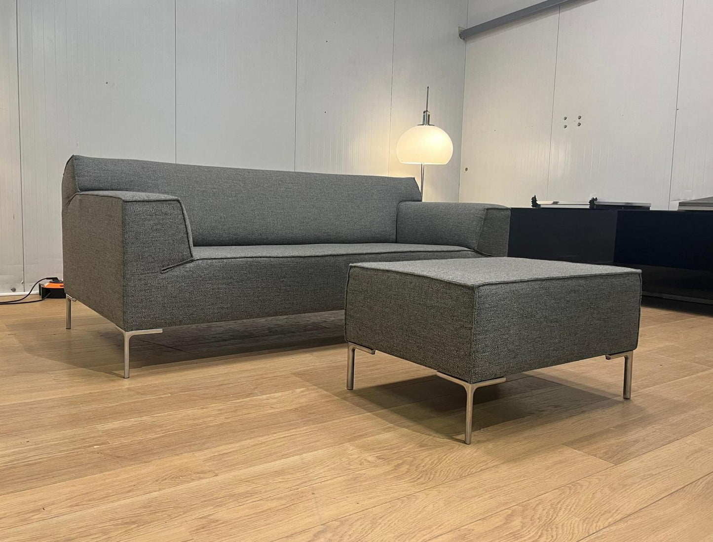 NIEUWSTAAT Bloq 2.5 + Hocker en GARANTIE NP €4.750