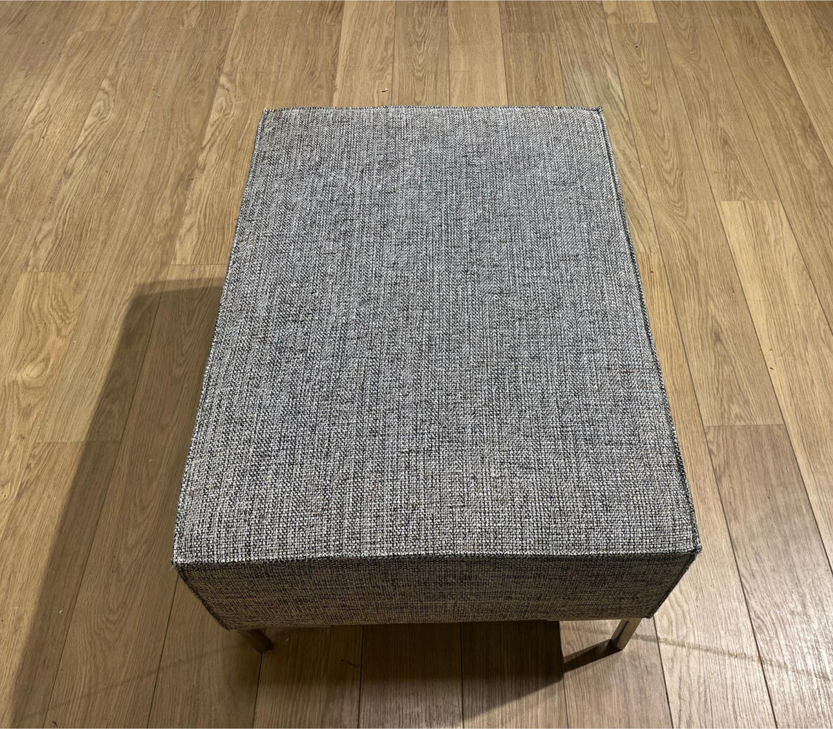 ZGAN Design on Stock Bloq Hocker + GARANTIE NP €950