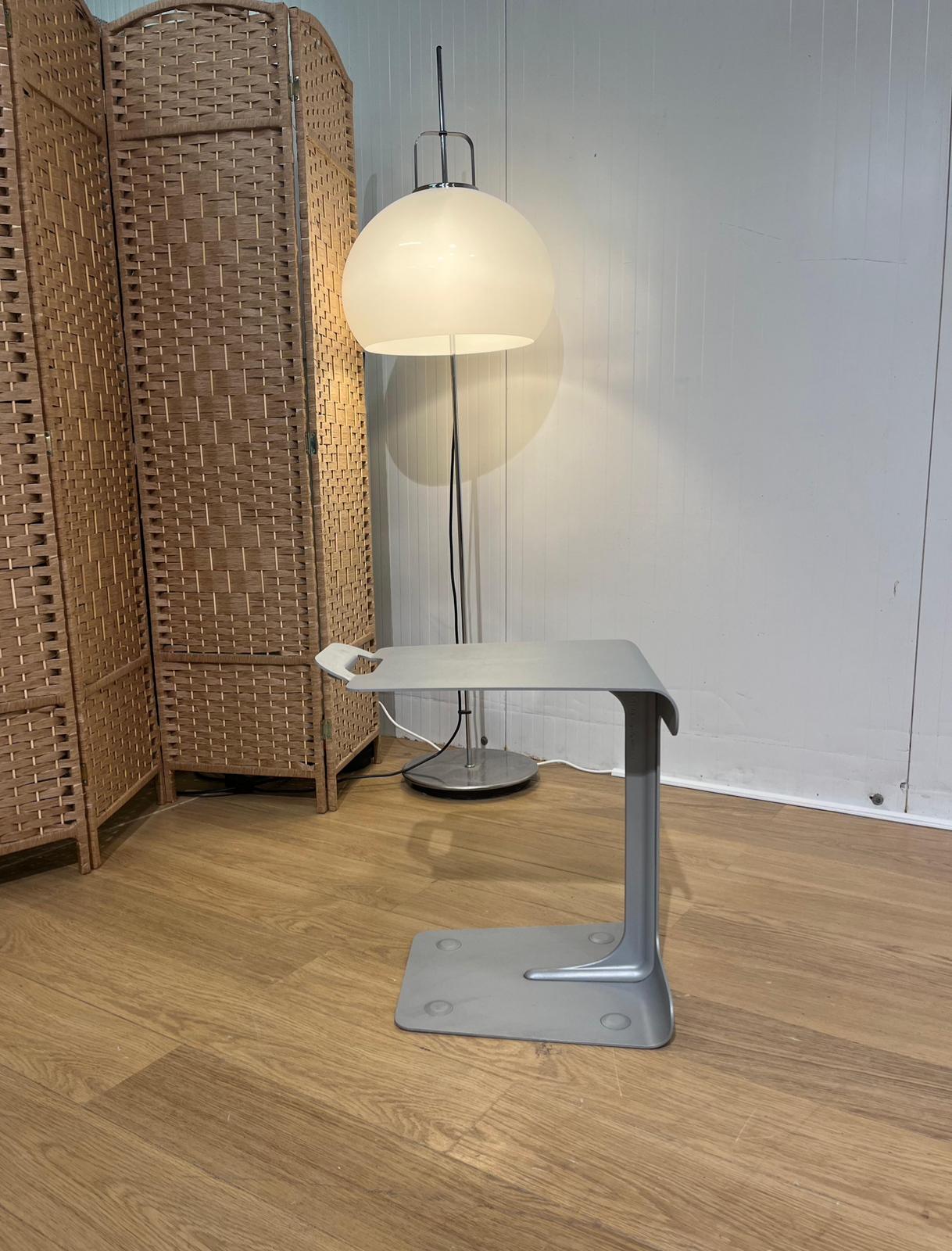 Design on Stock T-Tray Bijzettafel Grijs Design