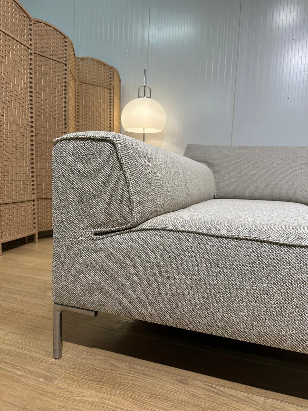 NIEUW GESTOFFEERD Design on Stock Bloq Hoekbank
