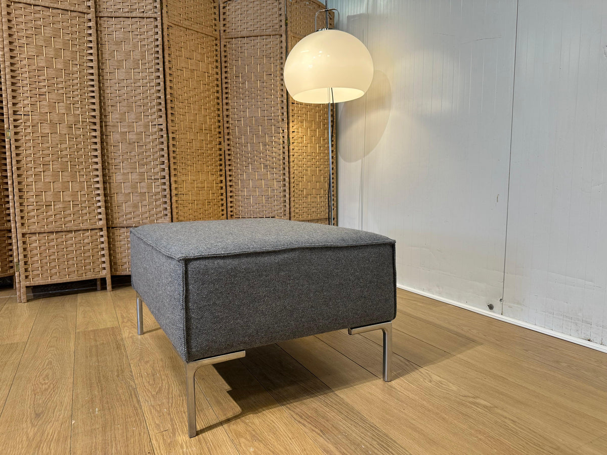 NIEUW GESTOFFEERD Design on Stock Bloq Hocker + GARANTIE