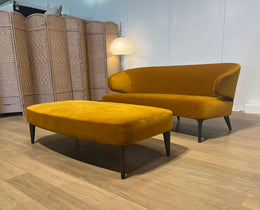 ZGAN Minotti Aston Bank + Hocker Fluweel Geel NP €11000