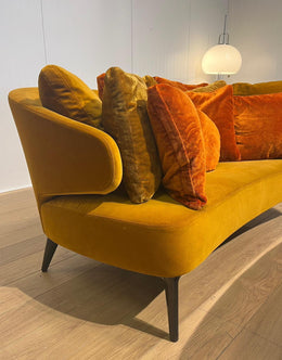 ZGAN Minotti Aston Bank + Hocker Fluweel Geel NP €11000