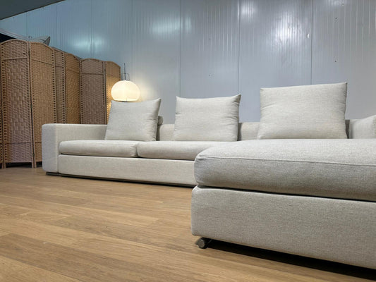 NIEUW GESTOFFEERD Flexform Groundpiece Hoekbank